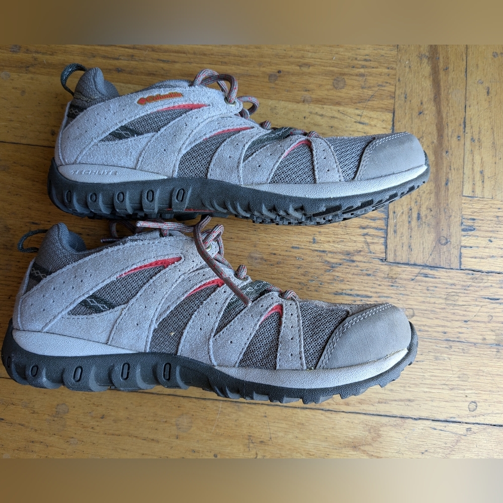 Gray/khaki Columbia shoes Size 6 EU 37